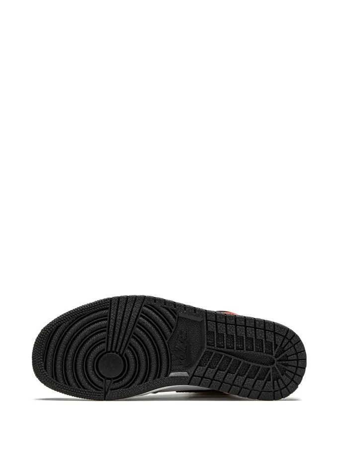 Air Jordan 1 Retro High OG "Light Smoke Grey"